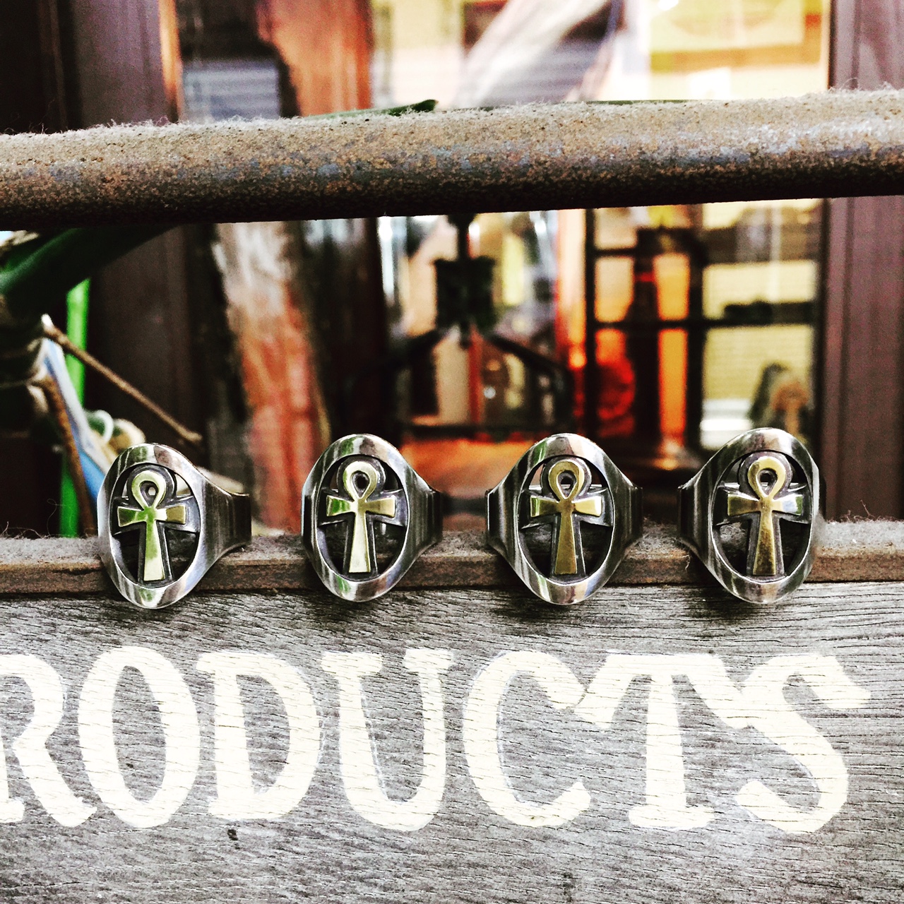 CHOLOS – CRAFTED SILVER PRODUCTS